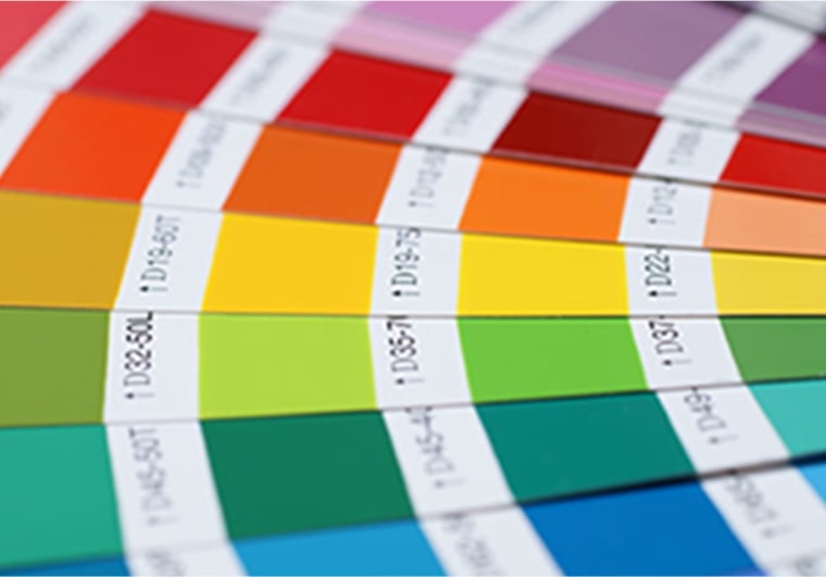 整骨院の自費メニューや鍼灸院向けのチラシ・看板制作。眼精疲労や肩こりケアを訴求するデザイン支援